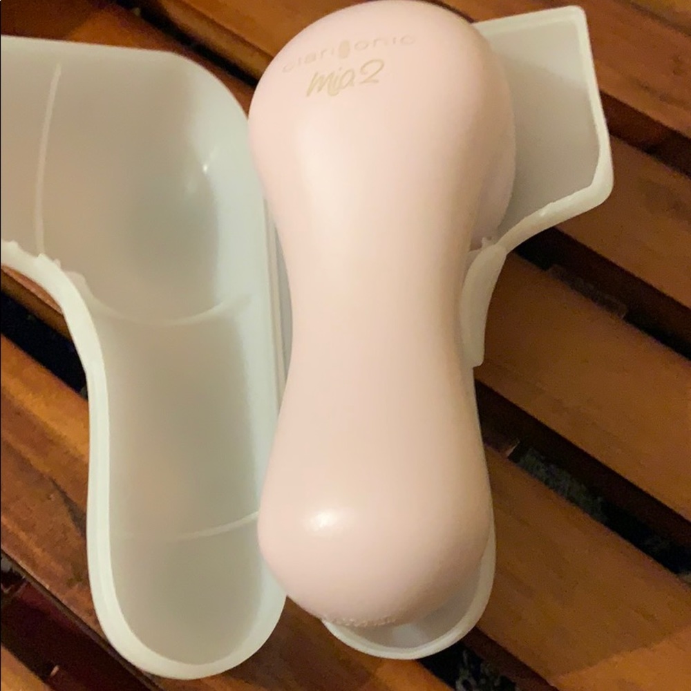 Clari sonic mia2/pink with charger/no brush head